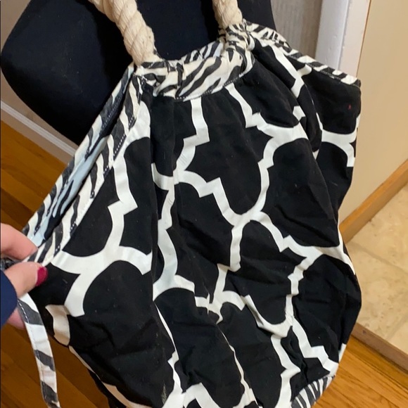 Versatile Bag - Picture 2 of 6